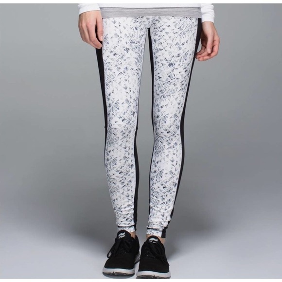 Lululemon Speed Tight II Unbreakable White Black Leggings Size 8 Gym Workout - Picture 1 of 12